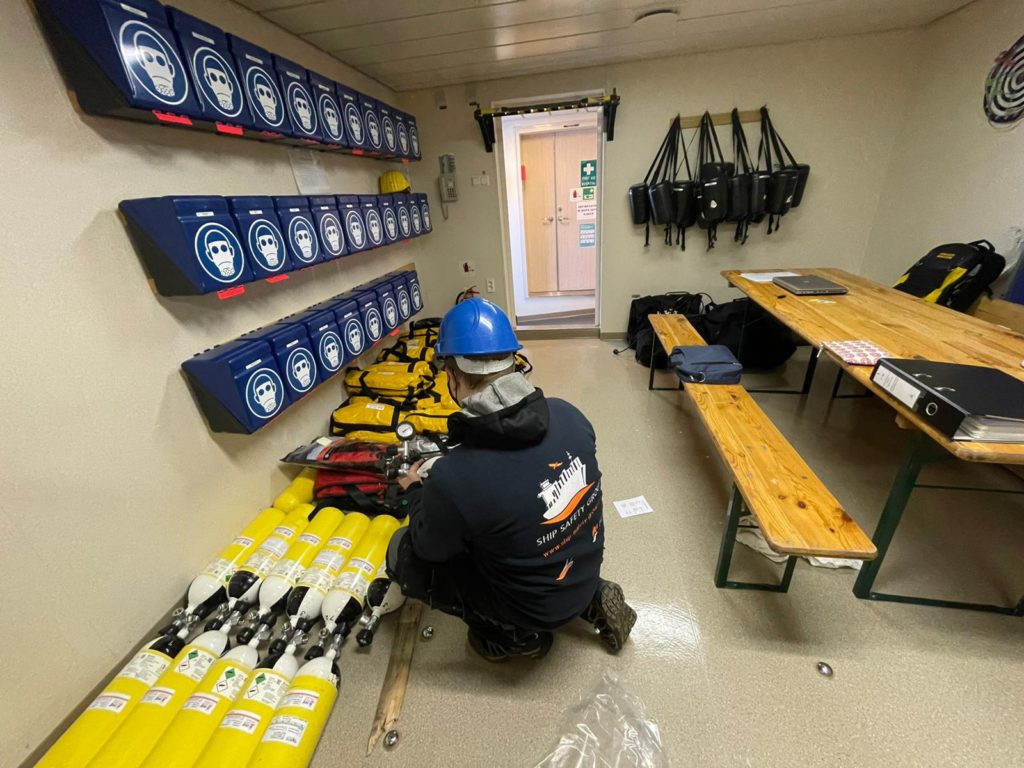 SCBA Inspection & Service FFEService GmbH